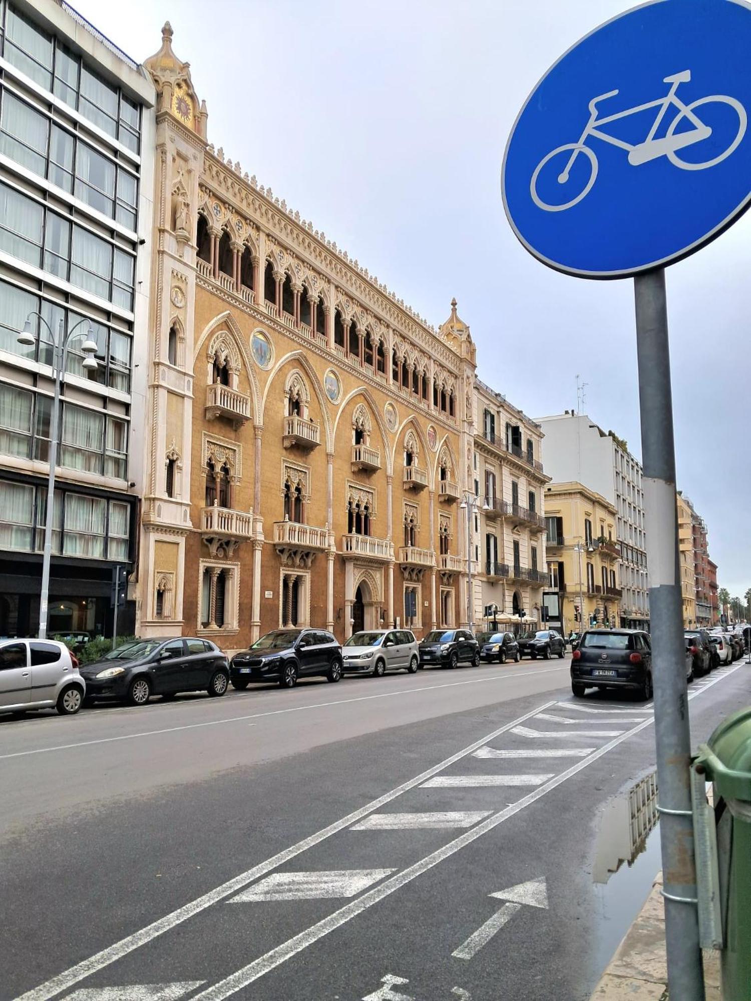 Poesis Suite Bari Exteriör bild